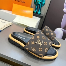 Louis Vuitton Slippers